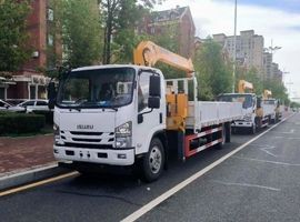 Эвакуатор с КМУ XCMG SQ3.2SK2Q на шасси ISUZU 4x2