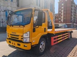 Эвакуатор на шасси ISUZU 4x2 со сдвижной платформой 6,5 м