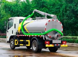 Ассенизатор (вакуумная машина) на шасси ISUZU 4x2, 5 м³, XD-240