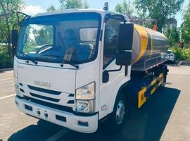 Ассенизатор (вакуумная машина) на шасси ISUZU 4x4, 10 м³