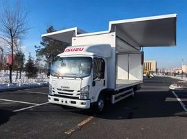 Промтоварный фургон «Бабочка» на шасси ISUZU 4x4