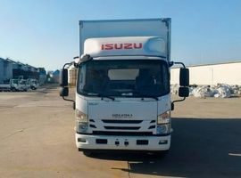 Изотермический фургон на шасси ISUZU 4x2, 5 т, с боковой дверью