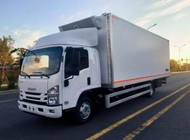 Изотермический фургон на шасси ISUZU 4x2, 5 т, со спальником