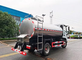 Молоковоз на шасси ISUZU 4×2, 139 кВт, цистерна 5 м³