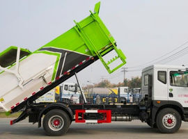 Мусоровоз на шасси ISUZU 4×2, 151 кВт г/п 9т объём 20 м³ боковая загрузка