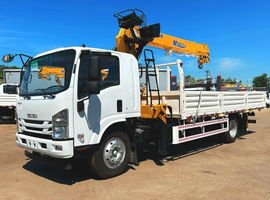 Бортовой грузовик ISUZU 4×2 с КМУ XCMG, 6,3 т, 12,8 м