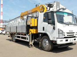 Бортовой грузовик ISUZU 4×2 с КМУ XCMG SQS157, 6,3 т, рабочая корзина